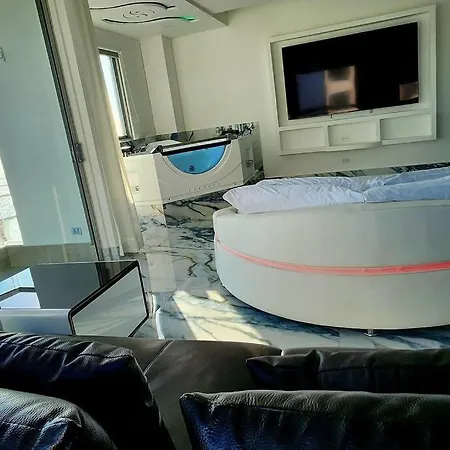 The Yingyang Suite-adults Only *
